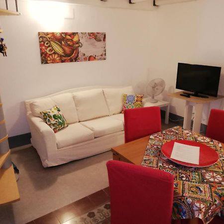 Il Posto Giusto Station Rooms Palermo Kültér fotó