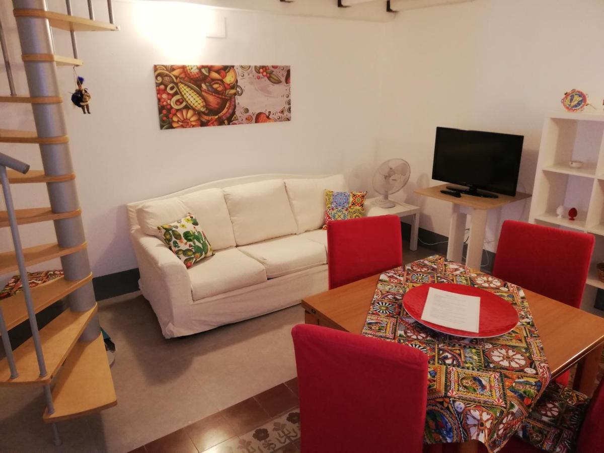 Il Posto Giusto Station Rooms Palermo Kültér fotó