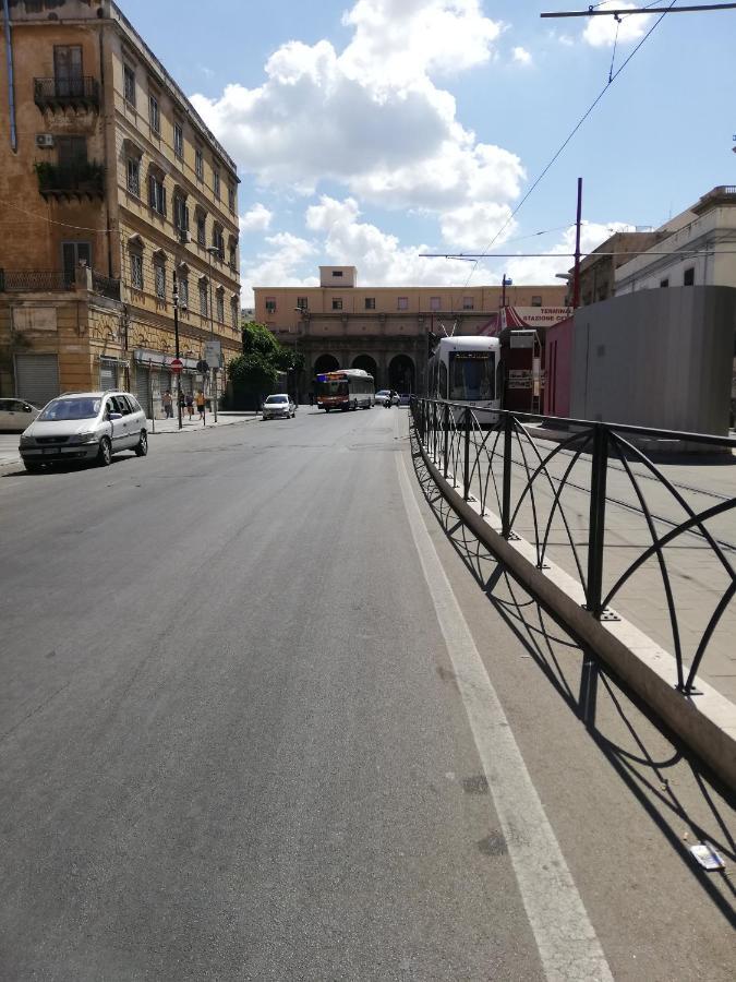 Il Posto Giusto Station Rooms Palermo Kültér fotó